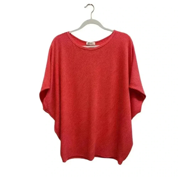 NWOT Red Boxy Roundneck top - Picture 1 of 5